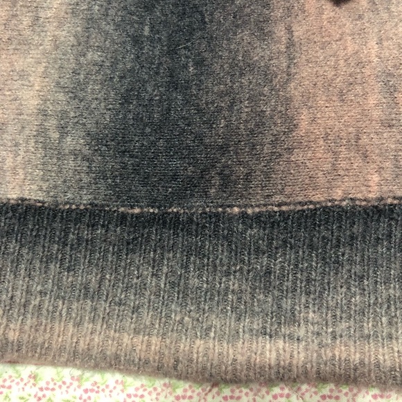 CHARLIE B Pink and Gray Knit Top - Picture 10 of 11